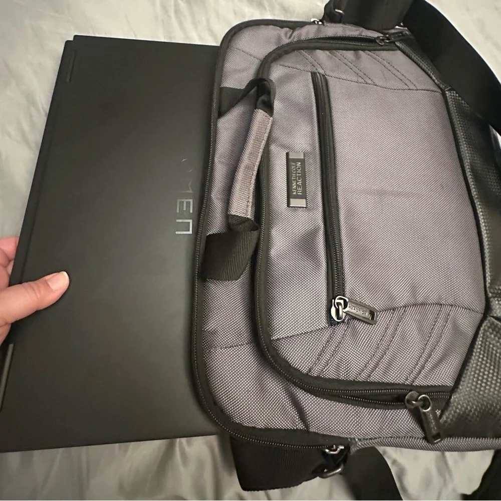 Kenneth Cole Messenger Bag- Gunmetal Gray